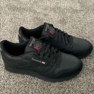 MENS REEBOK CLASSICS